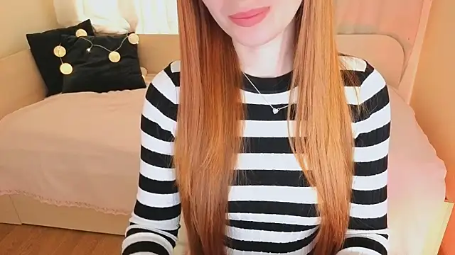 Adelyna Bird online show from 12-18-25, 07:36