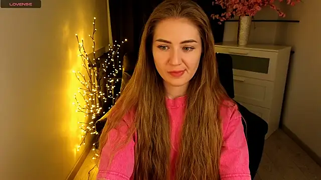Adelyna Bird online show from 05-26-26, 06:31