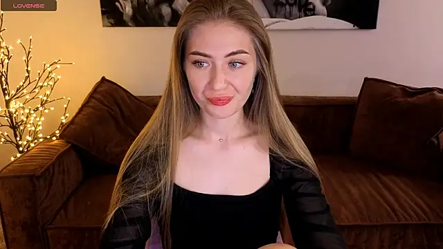 Adelyna Bird online show from 07-27-26, 07:15