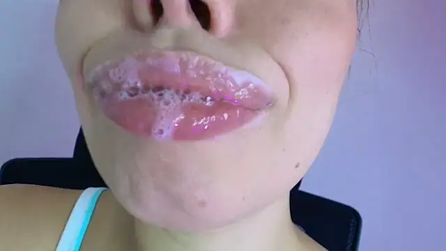 lisbet21x online show from 11-08-25, 01:55