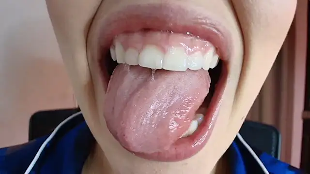 lisbet21x online show from 04-07-26, 09:48