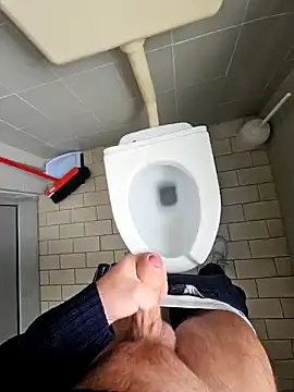 Dolceporco19 online show from 12-18-24, 09:04