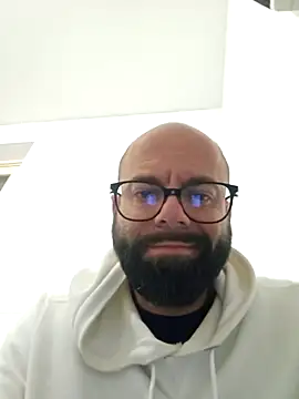 Dolceporco19 online show from 10-21-25, 04:19