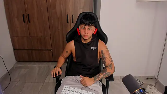 Jake simons online show from 09-26-25, 02:59