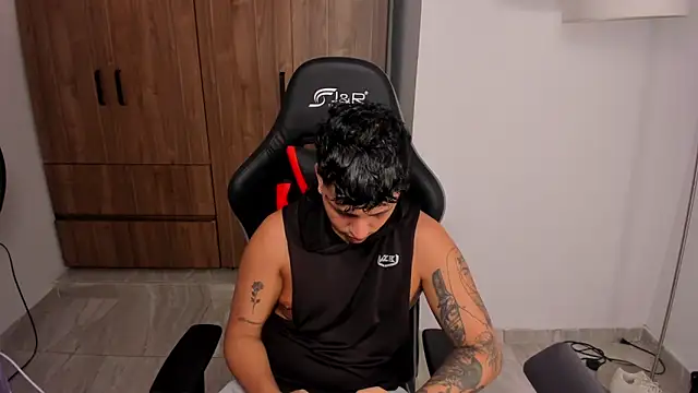 Jake simons online show from 09-28-25, 02:28