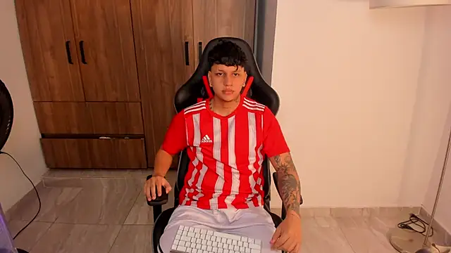 Jake simons online show from 10-13-25, 02:33