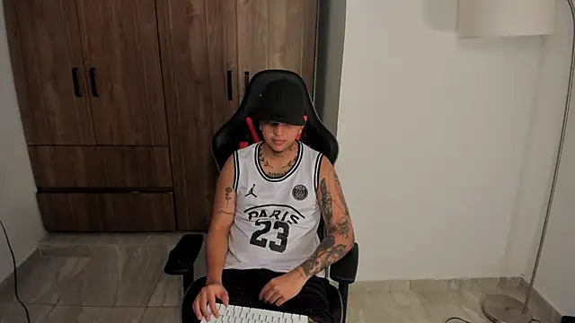 Jake simons online show from 10-24-25, 06:43