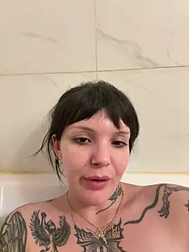 Snapshot of SweetMaisie chatting on 02-20-26, 03:25 SweetMaisie online show from 02-20-26, 03:25