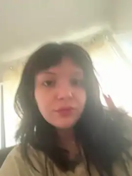 Snapshot of SweetMaisie chatting on 03-06-26, 06:04 SweetMaisie online show from 03-06-26, 06:04