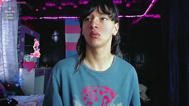 Summer XO online show from 03-18-25, 08:04