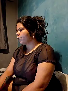 Snapshot of niCuNin chatting on 11-10-25, 02:10 niCuNin online show from 11-10-25, 02:10