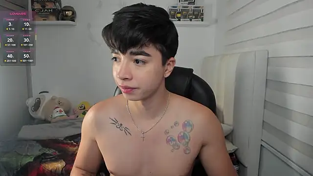 santy7v7 online show from 03-21-26, 01:16