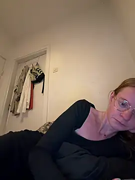 Snapshot of jannis1992 chatting on 07-26-26, 06:26 jannis1992 online show from 07-26-26, 06:26