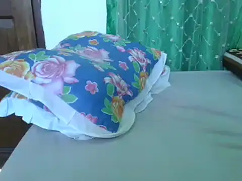 sweetchic  online show from 10-26-25, 10:21