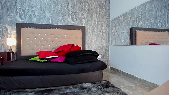 Lia sarahi online show from 03-08-25, 11:05