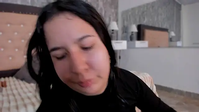 Lia sarahi online show from 10-26-25, 12:22