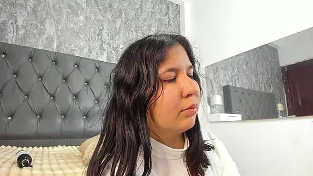 Lia sarahi online show from 02-07-26, 12:20