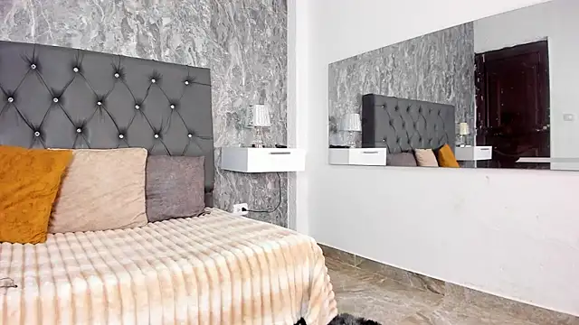 Lia sarahi online show from 02-18-26, 11:50