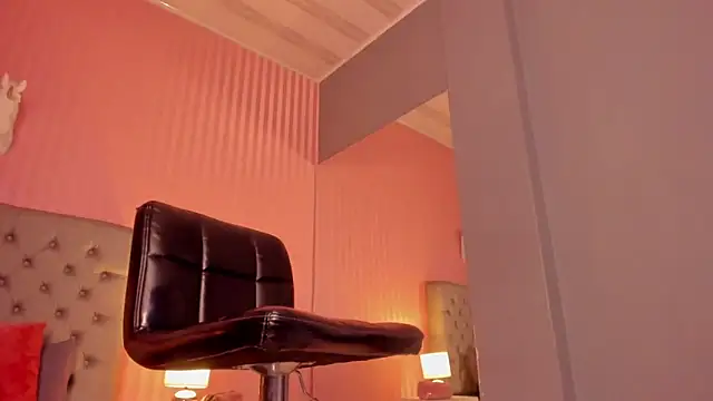 jailin smith  online show from 04-15-26, 06:15