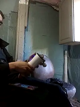 Wero4200 online show from 12-04-25, 10:29