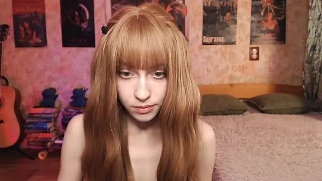 Snapshot of Friendly_Ellie chatting on 11-24-25, 11:15 Friendly Ellie online show from 11-24-25, 11:15