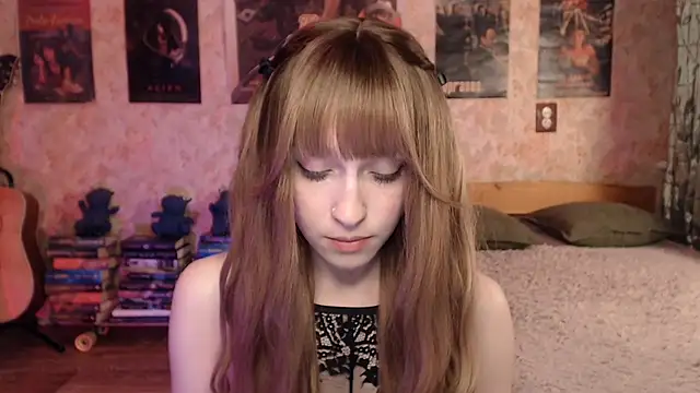 Friendly Ellie online show from 04-22-26, 01:12