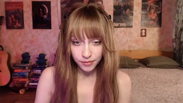 Friendly Ellie online show from 06-10-26, 12:33