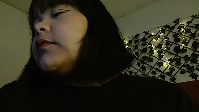 Snapshot of sexychubby___ chatting on 03-21-25, 05:43 sexychubby    online show from 03-21-25, 05:43