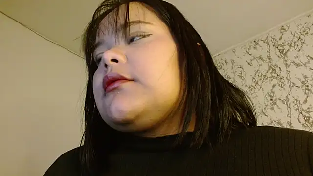 sexychubby    online show from 11-24-25, 04:45