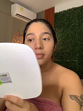 Amandanauty online show from 12-12-24, 09:04