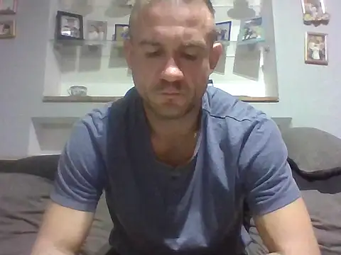 aroj95 online show from 09-16-25, 05:25