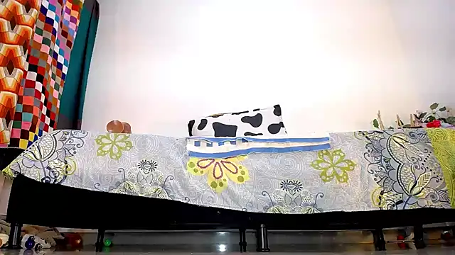 isabella-yumm online show from 05-28-26, 12:41