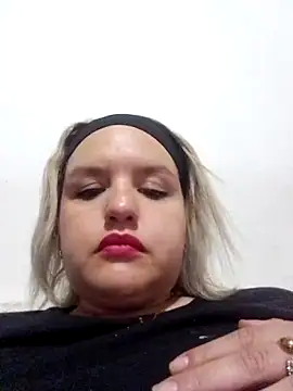 Snapshot of shaynarg chatting on 10-17-25, 05:04 shaynarg online show from 10-17-25, 05:04