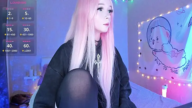 Misty Shadow online show from 11-15-25, 09:43