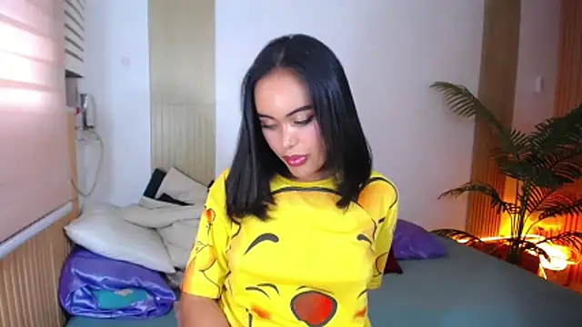 Snapshot of HeavenlyStar chatting on 10-20-25, 12:44 HeavenlyStar online show from 10-20-25, 12:44