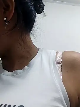 hanna girl21 online show from 02-13-26, 07:32