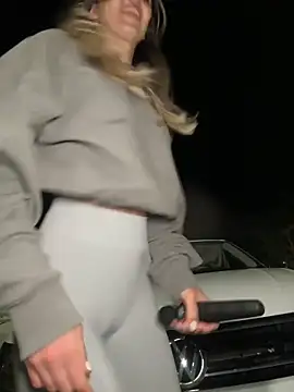 Snapshot of HopeHeaven chatting on 01-04-25, 08:37 HopeHeaven online show from 01-04-25, 08:37