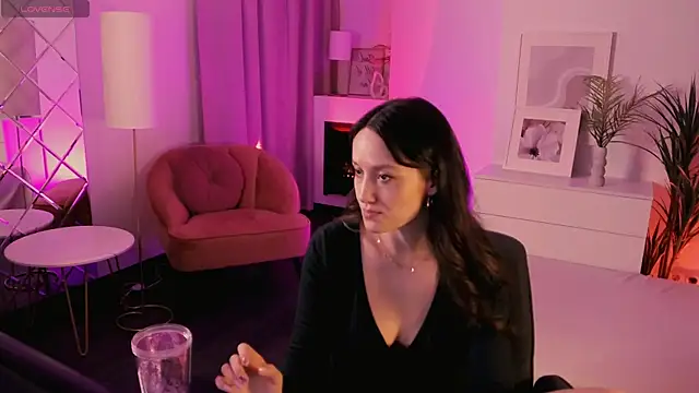 AgnesGoddess online show from 09-26-25, 08:51