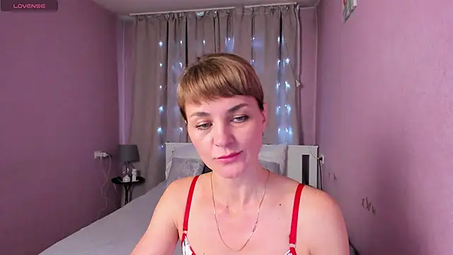 annasimonsj online show from 05-24-26, 12:59