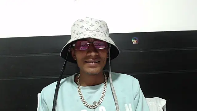 stifen  online show from 02-02-25, 04:05