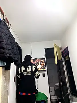 stifen  online show from 12-04-25, 03:10