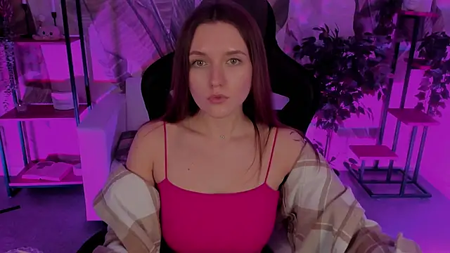 Snapshot of JennyDens chatting on 12-23-24, 09:05 JennyDens online show from 12-23-24, 09:05