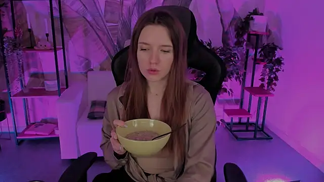 Snapshot of JennyDens chatting on 01-16-25, 12:12 JennyDens online show from 01-16-25, 12:12