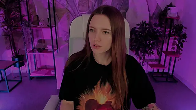 Snapshot of JennyDens chatting on 03-11-25, 04:21 JennyDens online show from 03-11-25, 04:21