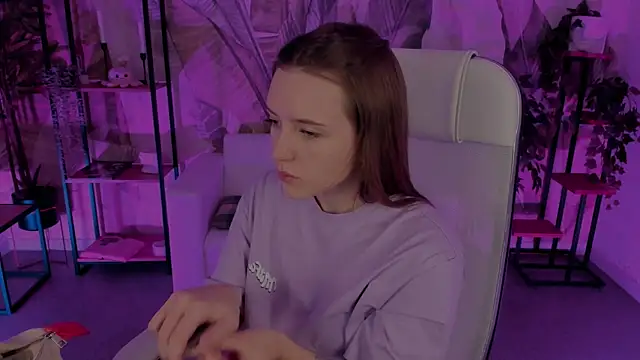 Snapshot of JennyDens chatting on 03-14-25, 02:20 JennyDens online show from 03-14-25, 02:20