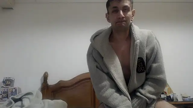 Snapshot of poissinet2 chatting on 01-16-25, 05:01 poissinet2 online show from 01-16-25, 05:01