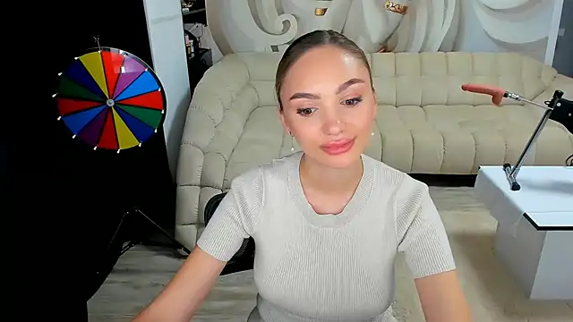 HaleySweet18 online show from 07-28-26, 09:03