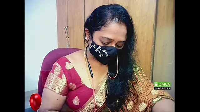 sexynayan23 online show from 10-22-25, 05:08