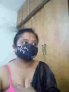 Snapshot of sexynayan23 chatting on 05-05-26, 05:37 sexynayan23 online show from 05-05-26, 05:37