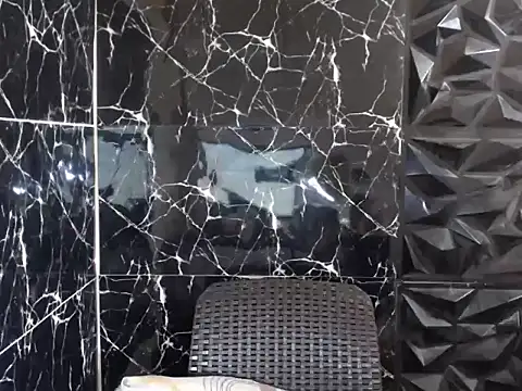 Snapshot of MissKeanna chatting on 12-17-24, 11:59 MissKeanna online show from 12-17-24, 11:59